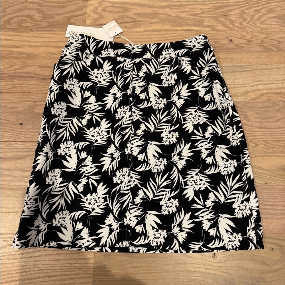 Renuar Black and White Skort Size 6